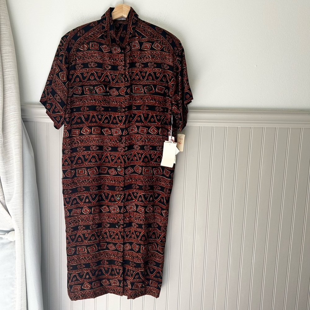 ⭐️ NEW Vintage 100% Silk Gillian Size 4 Black Brown Patterned Button Down Dress